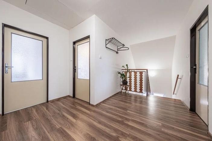 Prodej rodinného domu, Dobrovice, 250 m2