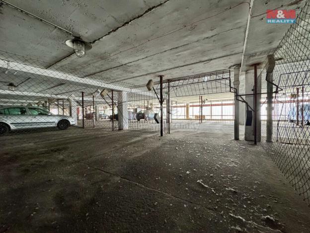 Prodej garážového stání, Praha - Střížkov, Lovosická, 18 m2