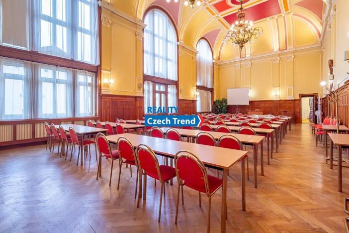 Prodej činžovního domu, Olomouc, Kollárovo nám., 2762 m2