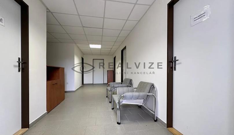 Pronájem kanceláře, Benešov nad Černou, 150 m2