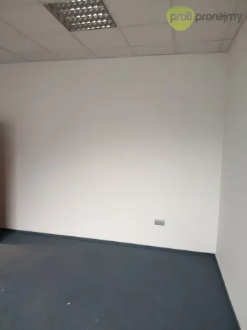 Pronájem kanceláře, Havířov, U Stromovky, 20 m2