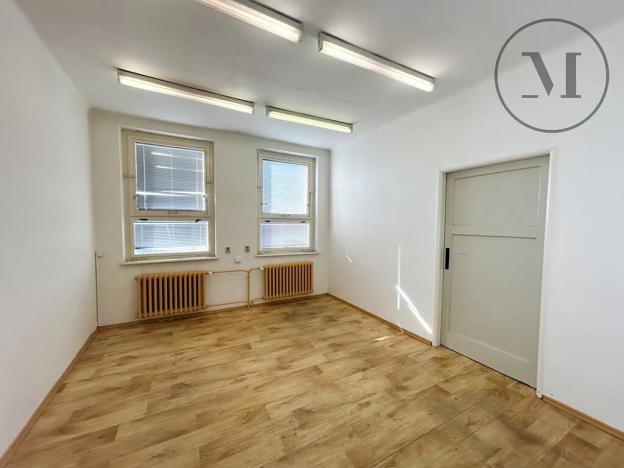 Pronájem kanceláře, České Budějovice, Novohradská, 150 m2