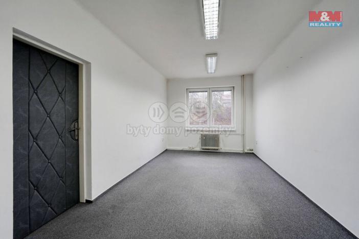 Pronájem kanceláře, Rokycany - Nové Město, Pivovarská, 1096 m2