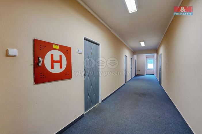 Pronájem kanceláře, Rokycany - Nové Město, Pivovarská, 1096 m2