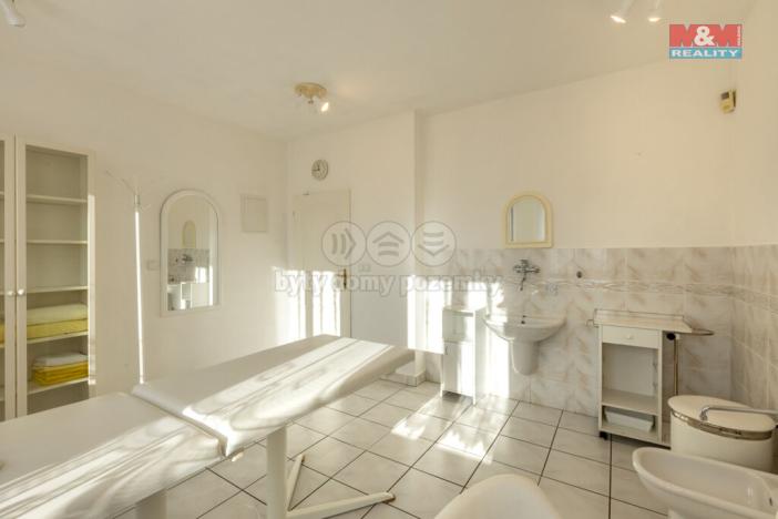 Prodej obchodního prostoru, Postoloprty, Marxovo náměstí, 440 m2