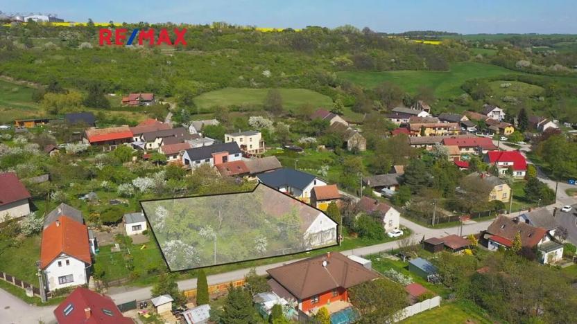 Prodej rodinného domu, Dobrovice, 180 m2