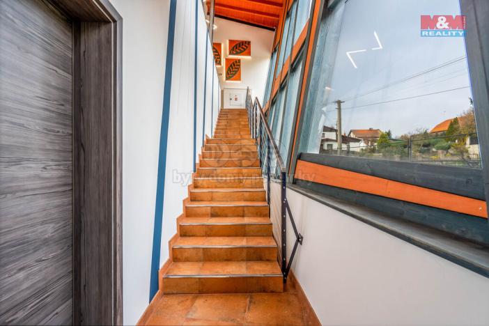 Prodej obchodního prostoru, Okrouhlo, 1076 m2