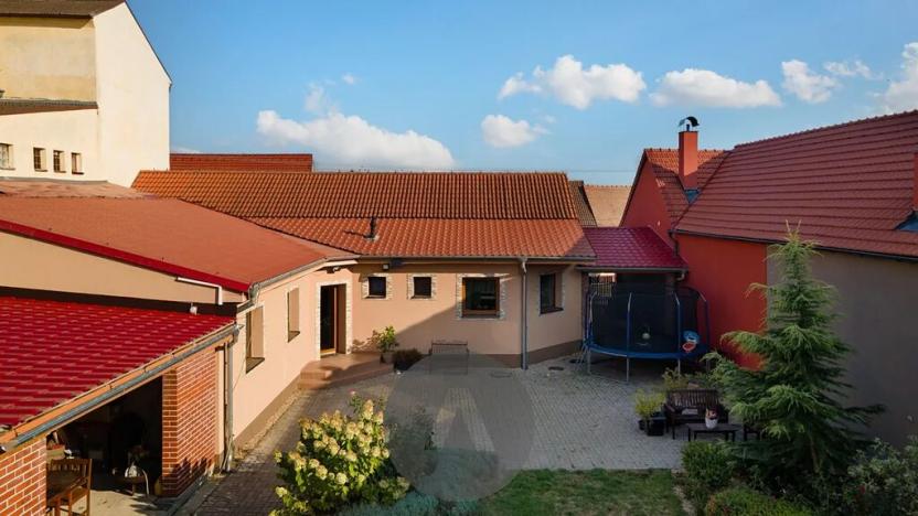 Prodej vícegeneračního domu, Šumice, 403 m2