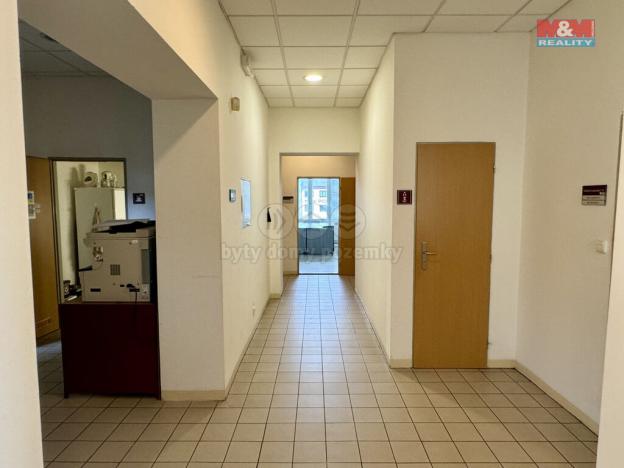 Pronájem kanceláře, Děčín - Děčín I-Děčín, Masarykovo nám., 215 m2