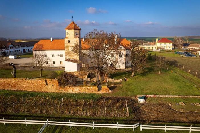 Prodej domu, Vlasatice, 1000 m2