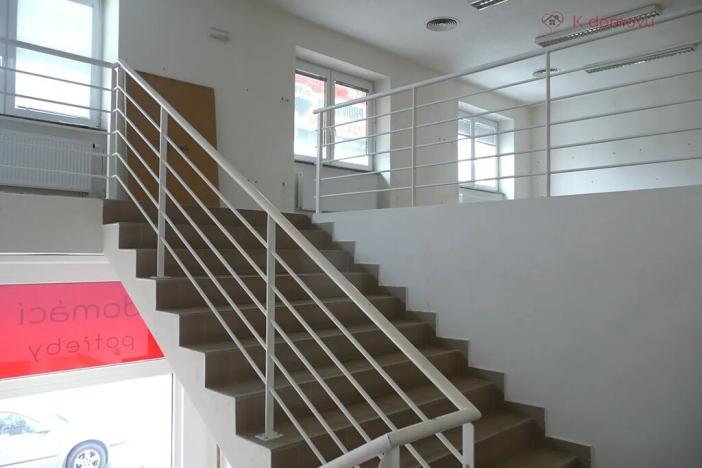 Prodej obchodního prostoru, Veselí nad Moravou, tř. Masarykova, 980 m2