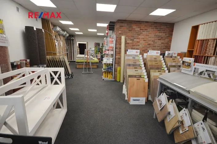 Prodej obchodního prostoru, Slaný, Třebízského, 140 m2