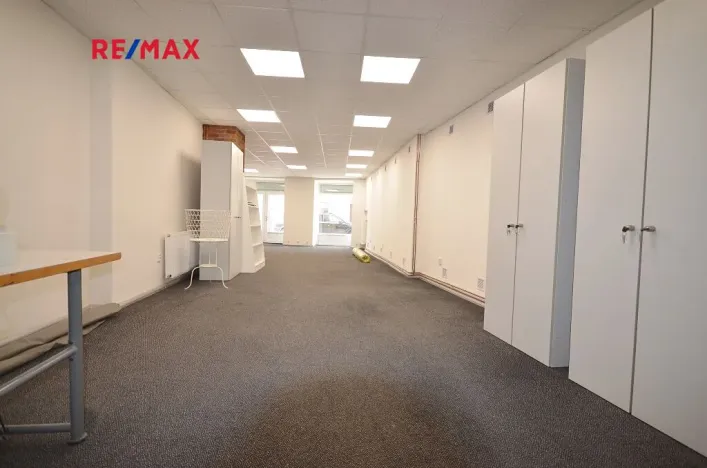 Prodej obchodního prostoru, Slaný, Třebízského, 140 m2