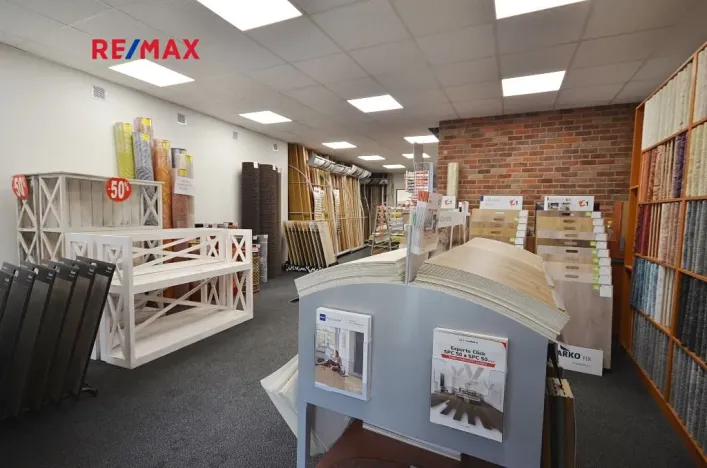 Prodej obchodního prostoru, Slaný, Třebízského, 140 m2