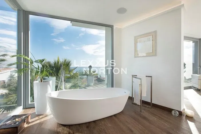 Prodej vily, Tossa de Mar, Španělsko, 250 m2