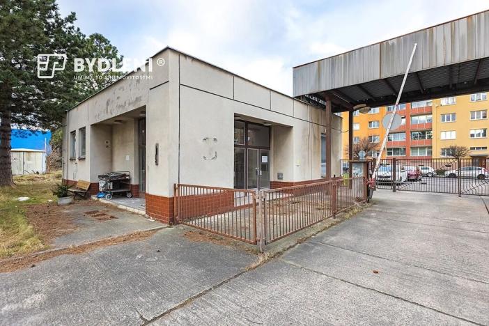 Prodej komerční nemovitosti, Duchcov, Sadová, 11341 m2