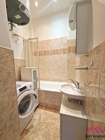 Pronájem bytu 2+kk, Praha - Nusle, Spolupráce, 41 m2