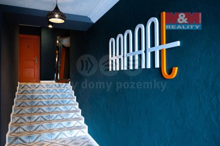 Pronájem ubytování, Praha - Střešovice, Nad hradním vodojemem, 426 m2