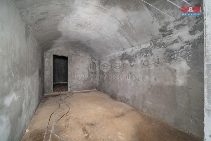 Pronájem výrobních prostor, Štěnovice, Plzeňská, 1366 m2