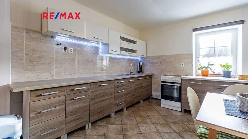 Prodej rodinného domu, Žandov, 296 m2