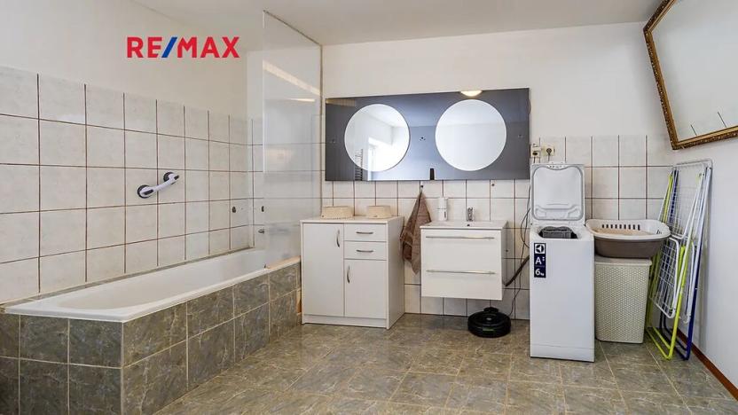 Prodej rodinného domu, Žandov, 296 m2