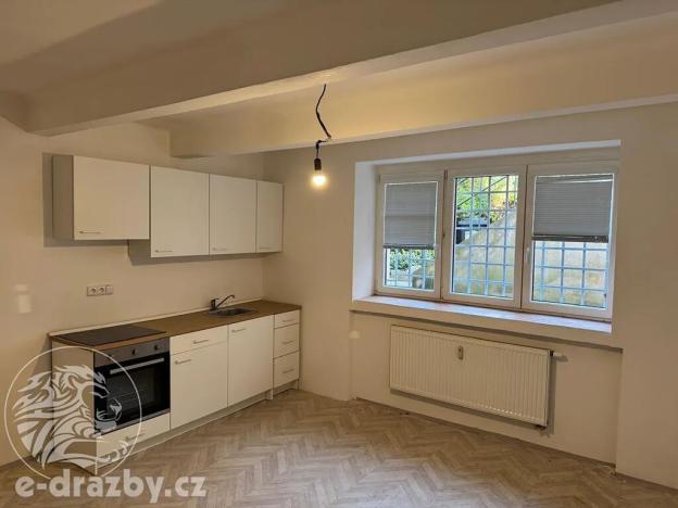 Prodej bytu 1+1, Praha - Podolí, Dvorecké náměstí, 61 m2