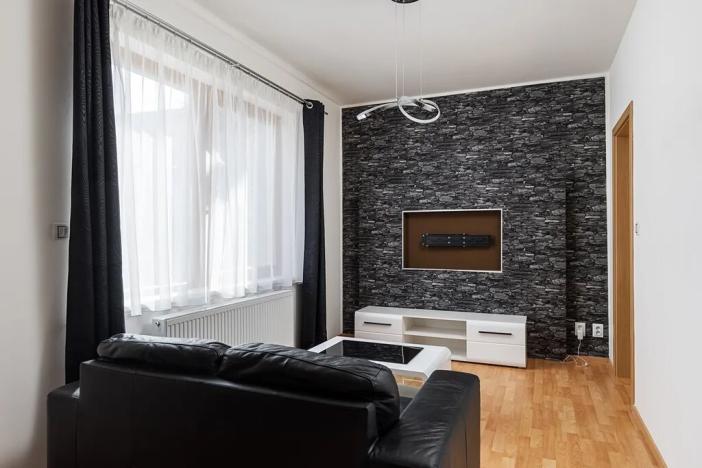 Pronájem bytu 2+kk, Praha - Slivenec, U svahu, 39 m2