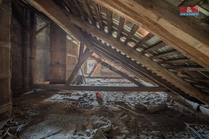 Prodej rodinného domu, Bílina, 1200 m2