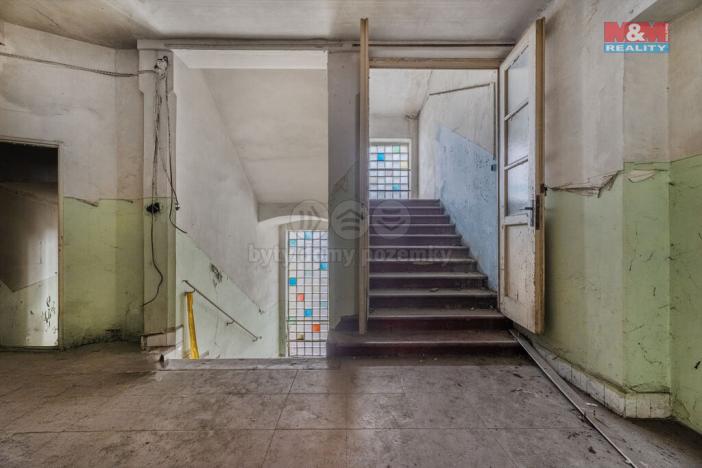 Prodej rodinného domu, Bílina, 1200 m2