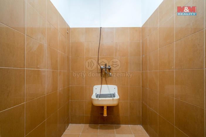 Pronájem obchodního prostoru, Praha, Trnkovo náměstí, 324 m2