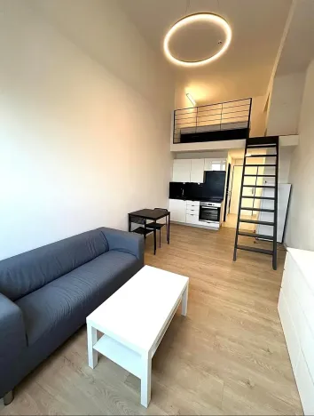 Pronájem bytu 1+kk, Praha - Hloubětín, Poděbradská, 31 m2