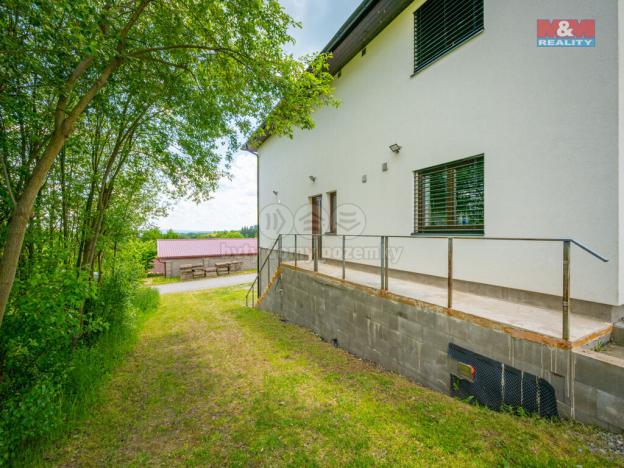 Prodej rodinného domu, Neustupov, 450 m2