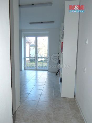 Pronájem obchodního prostoru, Ostrava - Mariánské Hory, 28. října, 80 m2