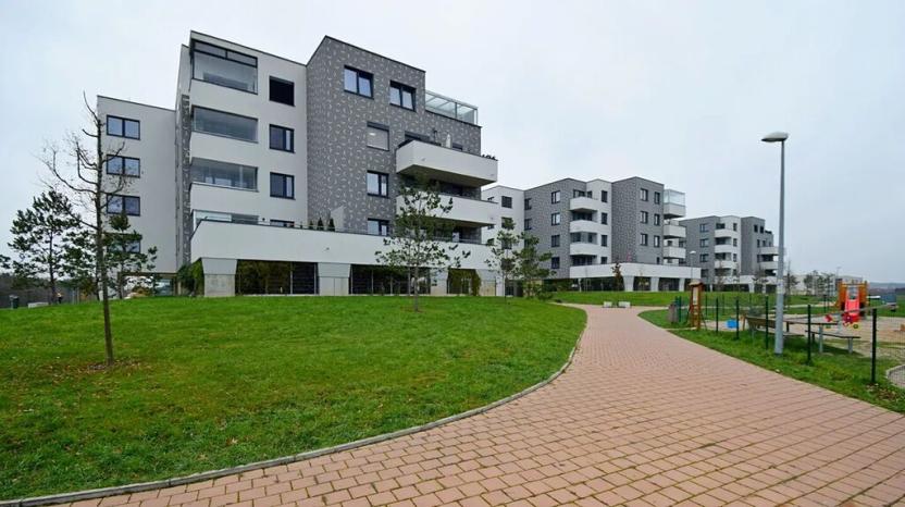 Pronájem bytu 4+kk, Praha - Štěrboholy, Kryšpínova, 105 m2