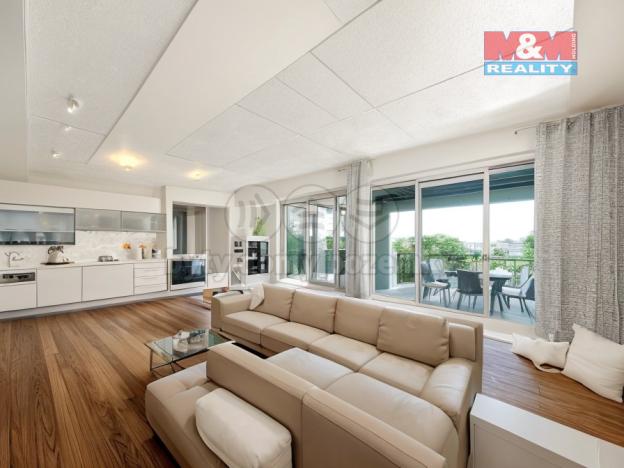 Prodej rodinného domu, Jince, 240 m2