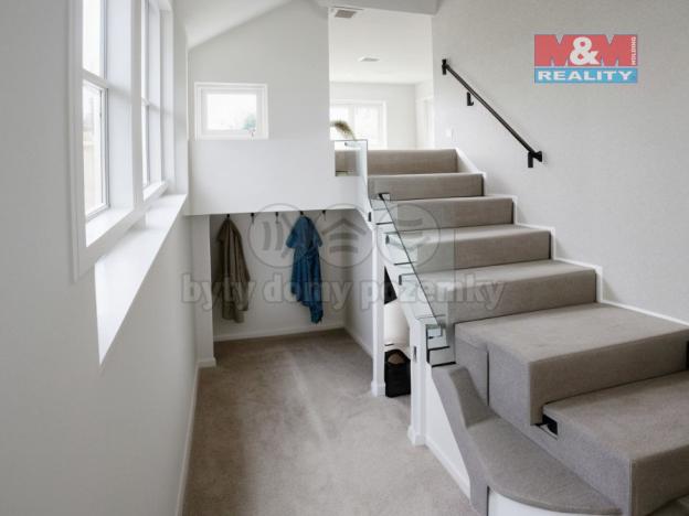 Prodej rodinného domu, Jince, 240 m2