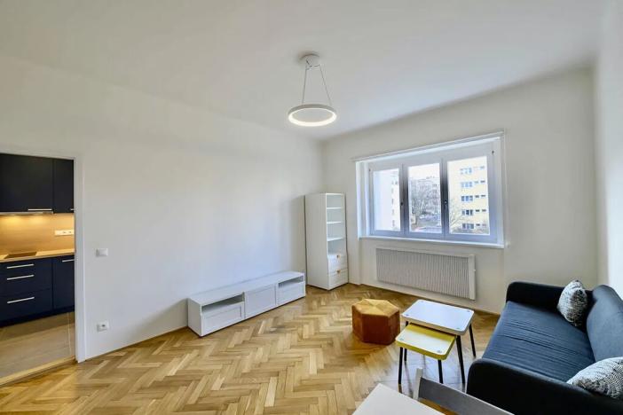 Pronájem bytu 2+kk, Praha - Břevnov, Nad Kajetánkou, 42 m2