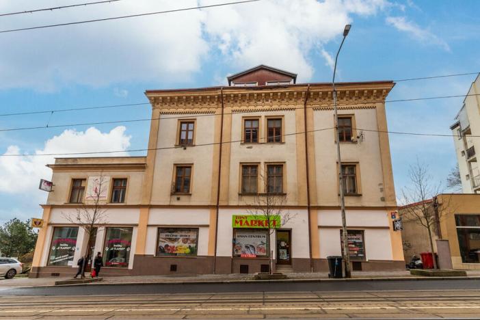 Prodej obchodního prostoru, Liberec - Liberec III-Jeřáb, 1. máje, 121 m2