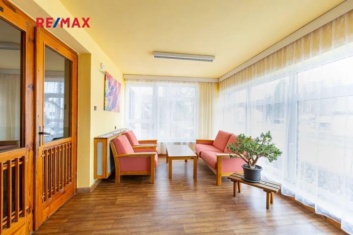 Prodej ubytování, Lipová-lázně, 1970 m2