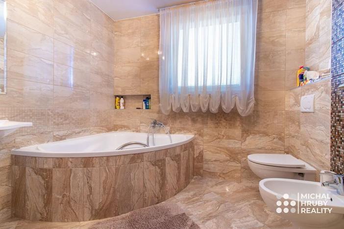 Prodej rodinného domu, Kopřivnice, Štramberská, 230 m2