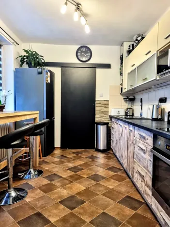 Prodej bytu 4+1, Zlonice, Pippichova, 72 m2