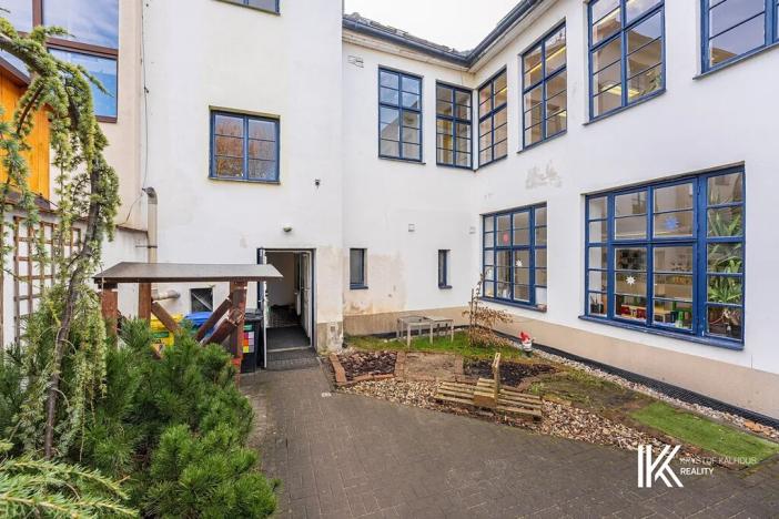 Prodej kanceláře, Pardubice, Husova, 371 m2