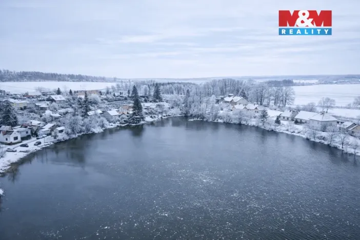 Prodej rybníku, Svojšice, 70738 m2