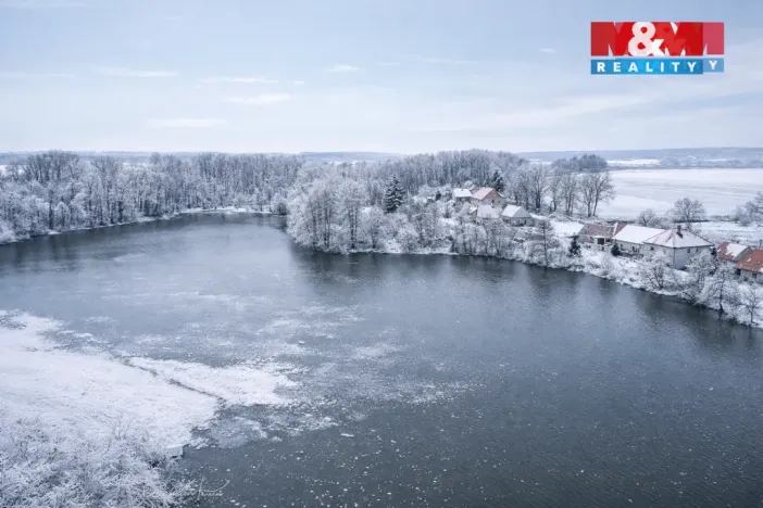 Prodej rybníku, Svojšice, 70738 m2