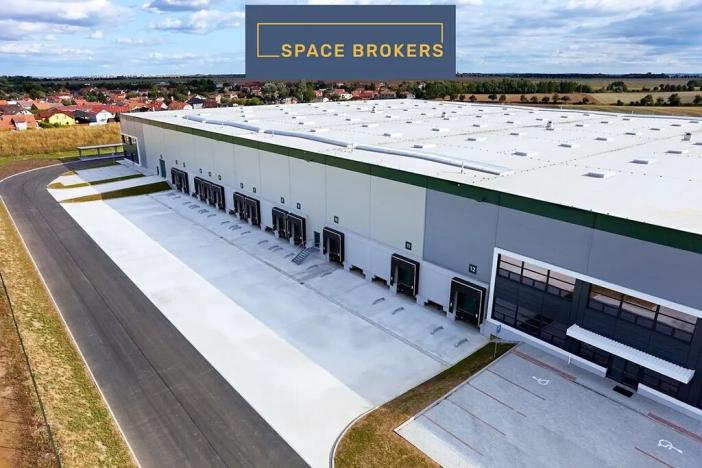 Pronájem skladu, Syrovice, 5063 m2