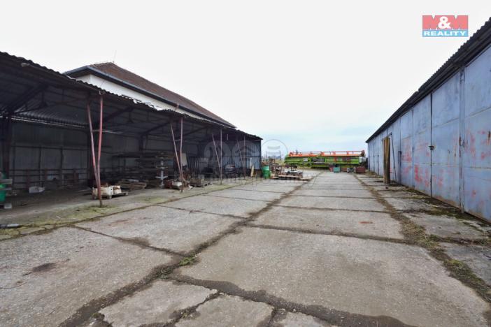 Prodej výrobních prostor, Maleč, 4000 m2