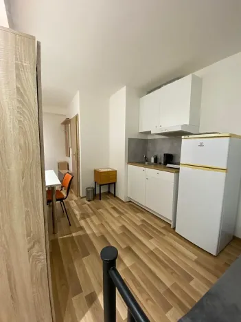 Pronájem bytu 1+kk, Praha - Háje, Hviezdoslavova, 20 m2