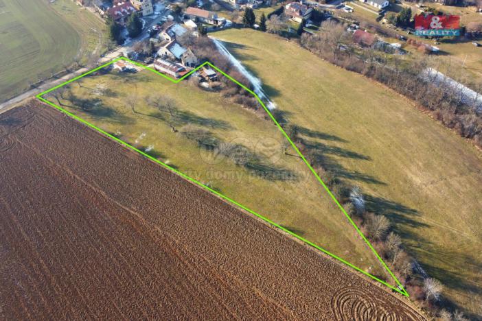 Prodej pole, Miskovice, 8245 m2