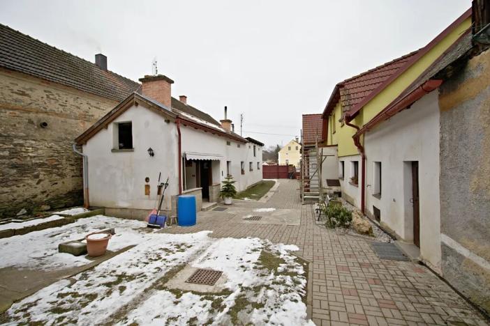 Prodej zemědělské usedlosti, Horšovský Týn, 215 m2