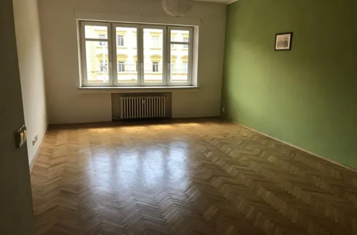 Pronájem bytu 1+kk, Praha - Břevnov, Bělohorská, 31 m2